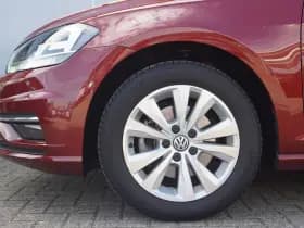 Volkswagen Golf thumbnail 14