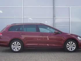 Volkswagen Golf thumbnail 3