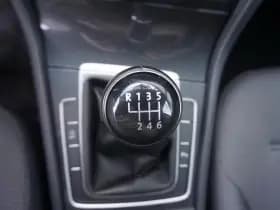Volkswagen Golf thumbnail 29