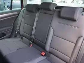 Volkswagen Golf thumbnail 32