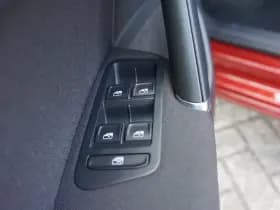 Volkswagen Golf thumbnail 33