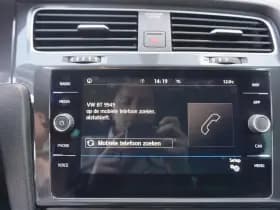 Volkswagen Golf thumbnail 40
