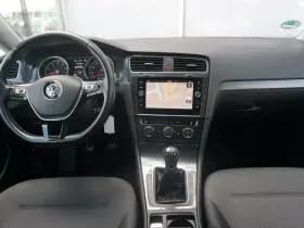 Volkswagen Golf thumbnail 5