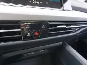Volkswagen Golf thumbnail 27