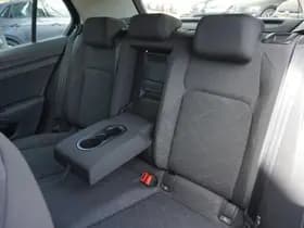 Volkswagen Golf thumbnail 32