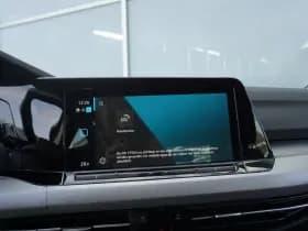 Volkswagen Golf thumbnail 39