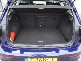 Volkswagen Golf thumbnail 18