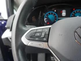 Volkswagen Golf thumbnail 24