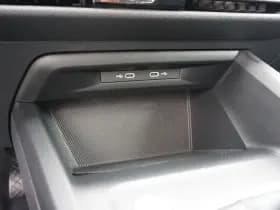 Volkswagen Golf thumbnail 30