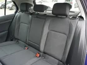 Volkswagen Golf thumbnail 34