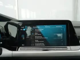 Volkswagen Golf thumbnail 52