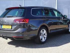 Volkswagen Passat thumbnail 2