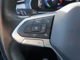 Volkswagen Passat thumbnail 23