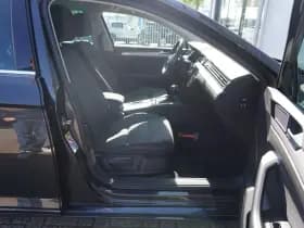 Volkswagen Passat thumbnail 32