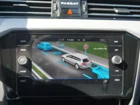 Volkswagen Passat thumbnail 53