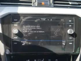 Volkswagen Passat thumbnail 54