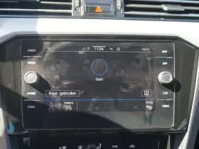 Volkswagen Passat thumbnail 56