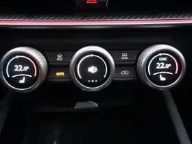 Škoda Superb thumbnail 47