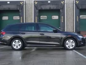 Škoda Octavia thumbnail 3