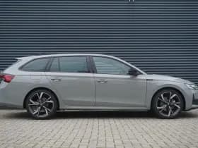 Škoda Octavia thumbnail 3