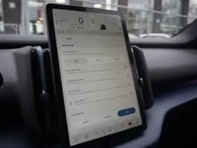 Volvo EX30 thumbnail 30