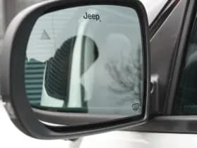 Jeep Compass thumbnail 21
