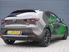 Mazda 3 thumbnail 2