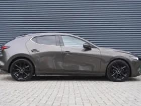 Mazda 3 thumbnail 3