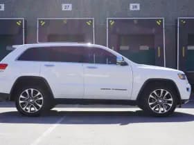 Jeep Grand Cherokee thumbnail 3