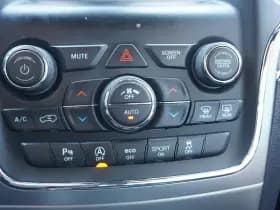 Jeep Grand Cherokee thumbnail 26