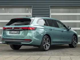 Volkswagen Passat thumbnail 2