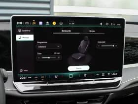 Volkswagen Passat thumbnail 44