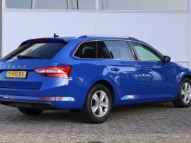 Škoda Superb thumbnail 2