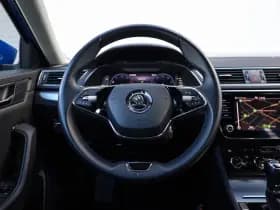 Škoda Superb thumbnail 16