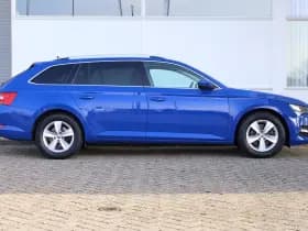 Škoda Superb thumbnail 3