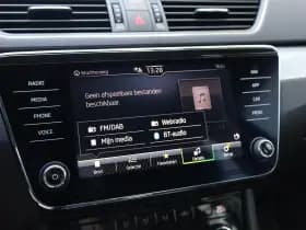 Škoda Superb thumbnail 23