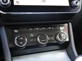 Škoda Superb thumbnail 36