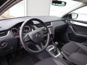 Škoda Octavia thumbnail 17