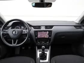 Škoda Octavia thumbnail 5