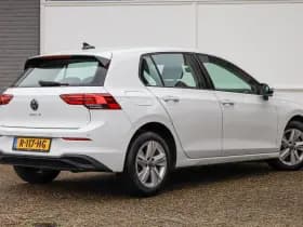 Volkswagen Golf thumbnail 2