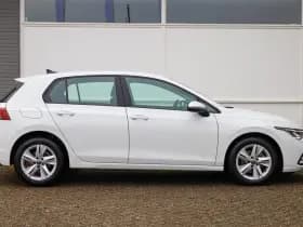 Volkswagen Golf thumbnail 3