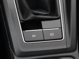 Volkswagen Golf thumbnail 33
