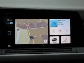 Volkswagen Golf thumbnail 38