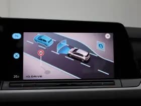 Volkswagen Golf thumbnail 39