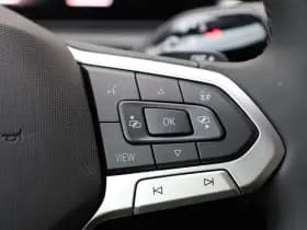 Volkswagen T-Roc thumbnail 23