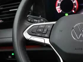 Volkswagen Tiguan thumbnail 23