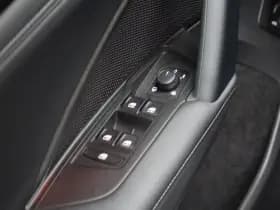 Volkswagen Tiguan thumbnail 36