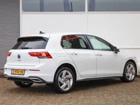 Volkswagen Golf thumbnail 2