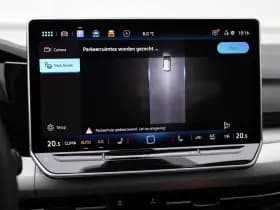 Volkswagen Golf thumbnail 37