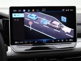 Volkswagen Golf thumbnail 39